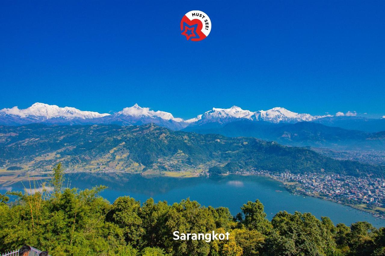 Oyo 575 Api Suites Pokhara Exterior foto