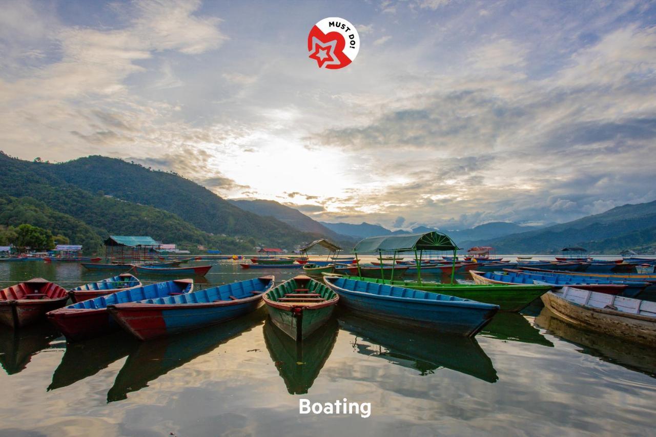 Oyo 575 Api Suites Pokhara Exterior foto